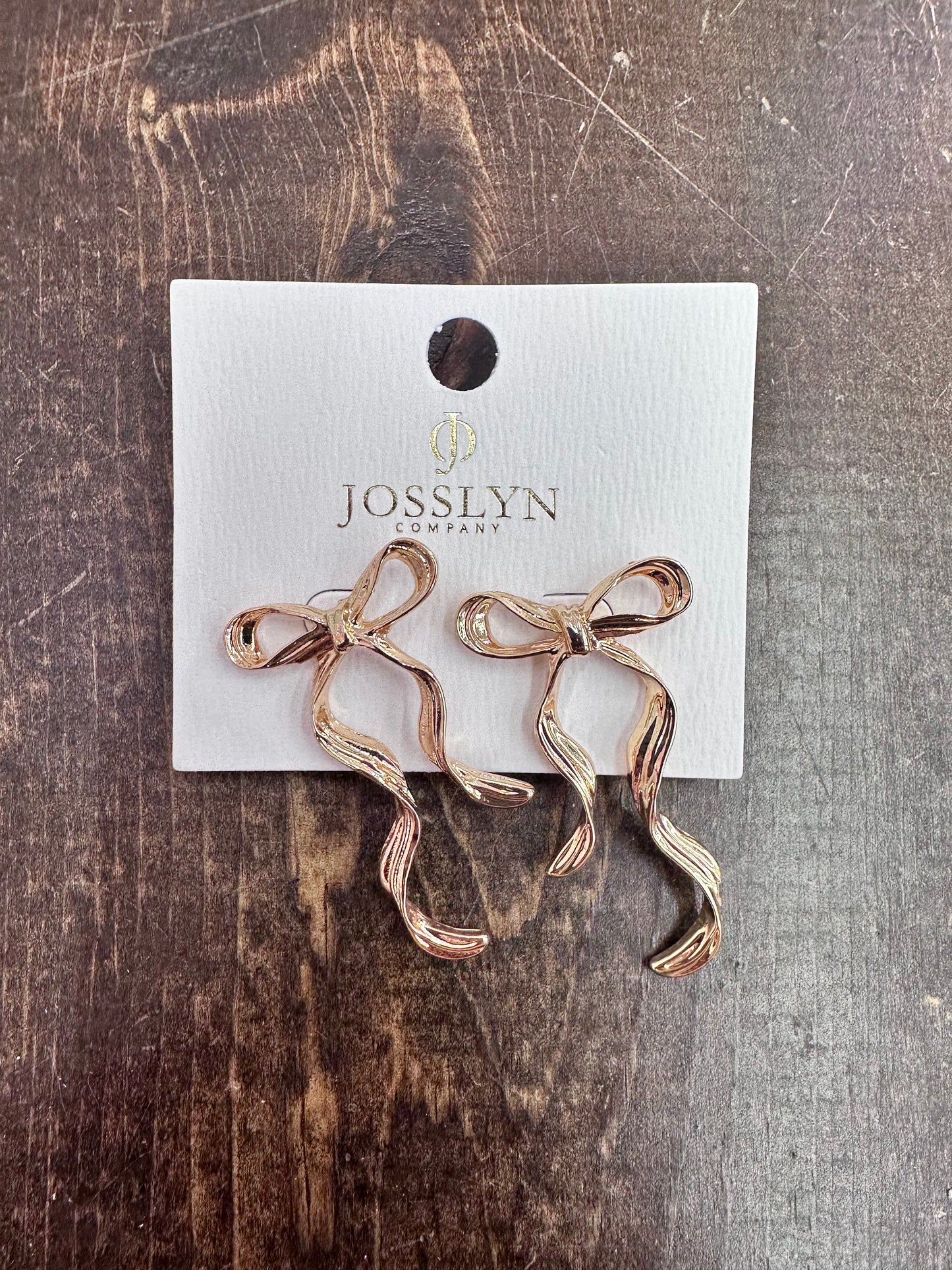 Hammered Bow earrings