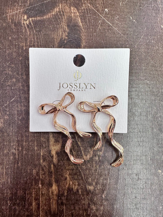 Hammered Bow earrings