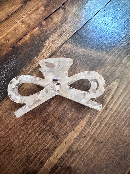 White bow clip